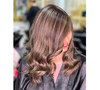 رنگ و مش و هایلایت مو در بلوار ابوذر